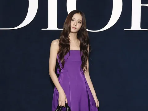 Jisoo cùng Dior dẫn đầu chỉ số truyền thông tại Paris Fashion Week Thu Đông 2023