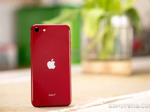 Giá iPhone SE 2022 mới nhất tháng 2/2023: Chạm mốc 10 triệu có xứng là ‘vua tầm trung’?