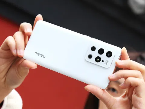 Meizu 20 Pro rò rỉ hình ảnh thực tế: Bộ 3 camera lồi nổi bật, chip Snapdragon 8 Gen 2