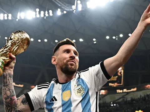 Messi bất ngờ đưa ra tuyên bố về quyết định giải nghệ