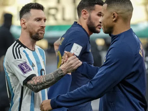 Messi đích thân nhắc nhở 'đàn em' vì thiếu tôn trọng Mbappe