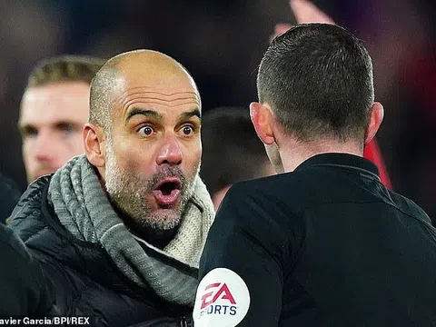 Pep Guardiola chỉ rõ tên 9 đội bóng 'đâm sau lưng' Man City