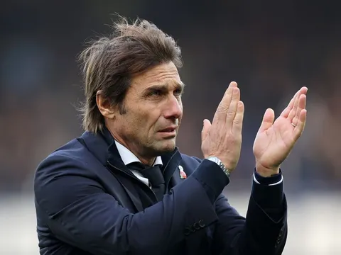 Tottenham sa sút thê thảm, Conte nói thẳng về bến đỗ tương lai