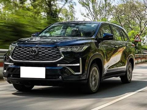 Quá HOT: Toyota Innova 2023 lại "cháy hàng", không có sẵn xe để giao