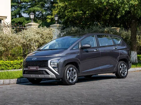 Đối thủ Mitsubishi Xpander giảm giá "sốc" lên tới 100 triệu đồng