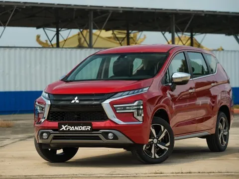 Mitsubishi Xpander 2023 bổ sung màu sơn ngoại thất và trang bị mới, giá tăng nhẹ
