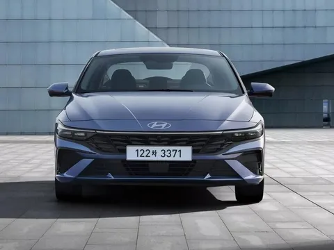 Chính thức lộ diện Hyundai Elantra 2024: Nâng cấp toàn diện, giá quy đổi từ 360 triệu đồng