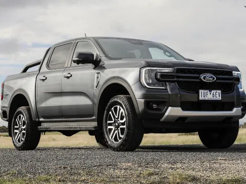 Đại lý "rộn ràng" nhận cọc Ford Ranger Sport, dự kiến giao xe ngay tháng sau