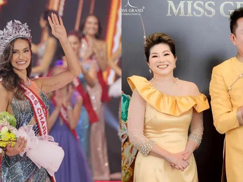 Rần rần khoảnh khắc người đứng đầu Miss Grand xem chung kết Miss Charm: CDM gọi tên ông Nawat vì lý do này