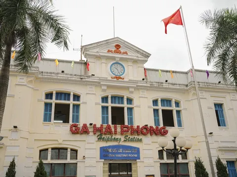 Bỏ túi bí kíp về Hải Phòng thưởng thức food tour, xem diễu hành