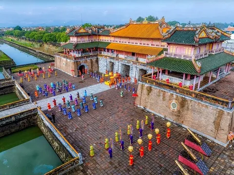 Huế 2025: Bứt phá từ di sản, khẳng định bản lĩnh điểm đến quốc gia