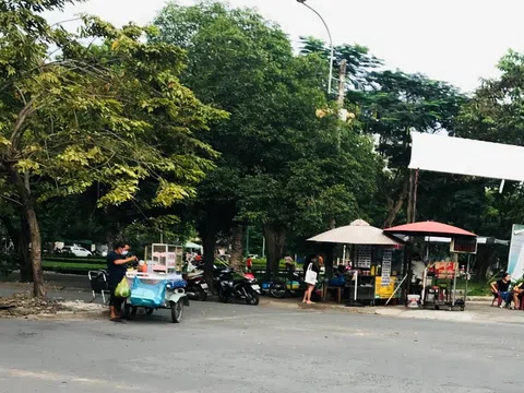 Gánh hàng rong, nỗi lo ngày bình thường mới