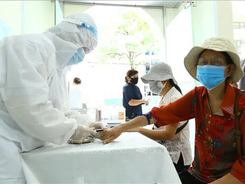 Hà Nội xét nghiệm PCR cho 50.000 người trở về từ Đà Nẵng
