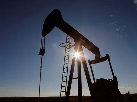 Giá dầu thô thế giới xuống thấp kỷ lục sau hơn hai thập kỷ  