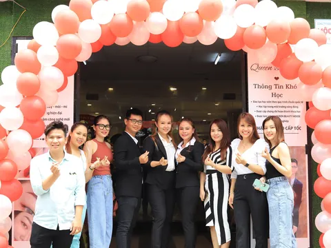 Mừng khai trương Queen Beauty House