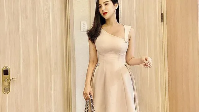 Body "chuẩn không cần chỉnh'' của dàn mỹ nhân Việt sau khi sinh con