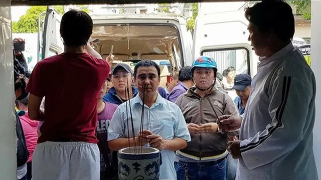 Minh Luân, Quyền Linh viếng hiệp sĩ vừa qua đời 