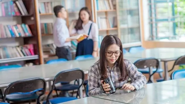 Thùy Chi `gây sốt` khi tung ca khúc mới về bữa tiệc chia tay cuối cấp đầy xúc động