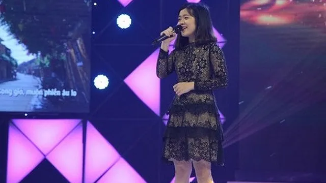 Cụ bà 70 khiến Cẩm Ly cười ngất khi sợ thí sinh bỏ lại trường quay
