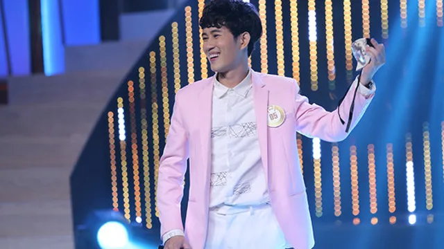 Lộ diện chàng trai thay Trấn Thành tặng quà cưới cho Hari Won 