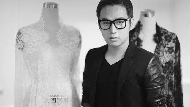 Hậu trường thiết kế bộ sưu tập mới của Chung Thanh Phong