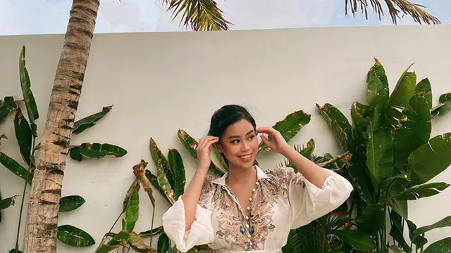 Tiên Nguyễn khoe nhan sắc rạng rỡ trong thời gian tự cách ly tại villa riêng ở Vũng Tàu