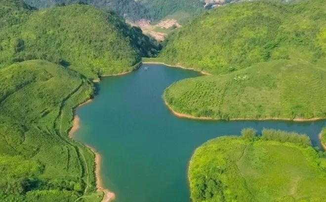 Gần Hà Nội có địa điểm cắm trại xanh mát cực “chữa lành”, thích hợp cho những ngày muốn “trốn nắng” thành phố