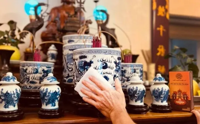 3 dấu hiệu bất thường trên bàn thờ bị coi là điềm chẳng lạnh