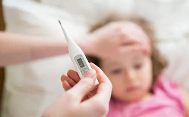 Bé gái 7 tháng tuổi mắc viêm não, bác sĩ cảnh báo điều bố mẹ tuyệt đối không được chủ quan