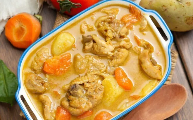 Cách nấu cà ri gà ngon, thịt mềm béo, nước sốt đậm đà chuẩn vị cho mùa thu